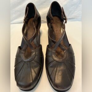 VGUC Dansko Brown Leather Cross-Strap Retro Style Heels Women’s 8-8 1/2 US/39 EU